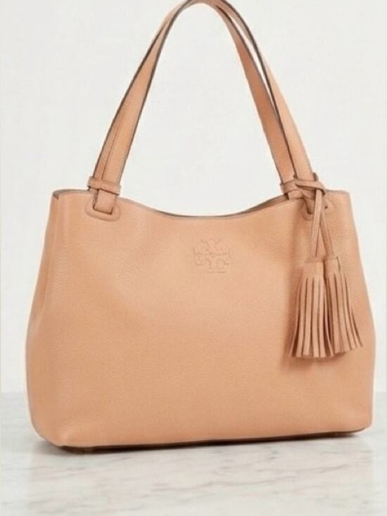 Tory Burch Handbags - Tory Burch Thea Center Zip Tote – Sweet Melon – EUC